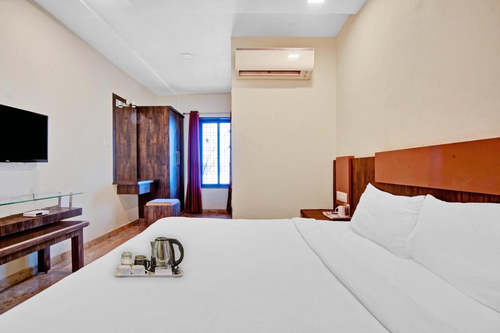 Townhouse 700 Hotel Krishna. Nagpur Bagian luar foto
