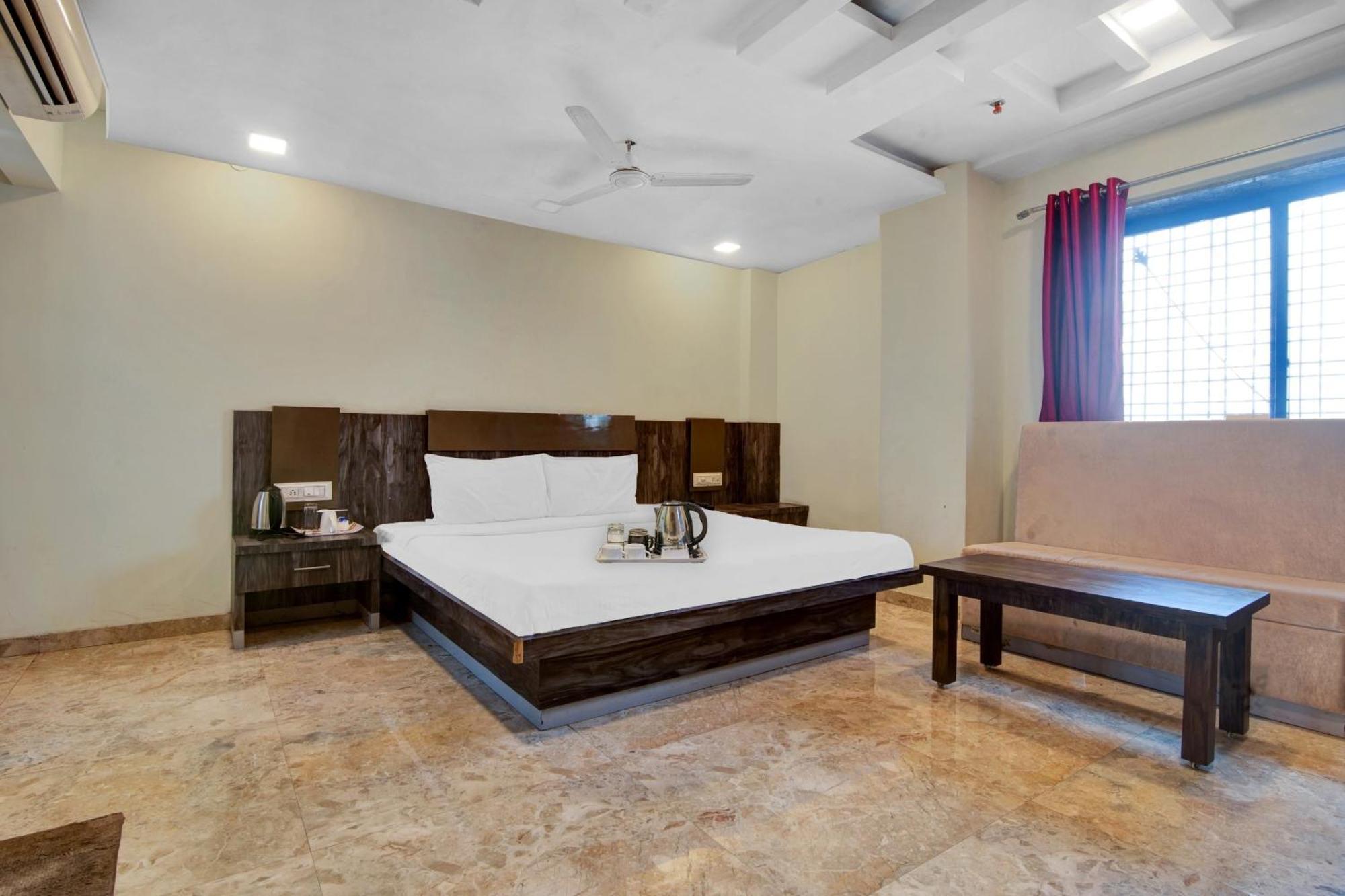 Townhouse 700 Hotel Krishna. Nagpur Bagian luar foto